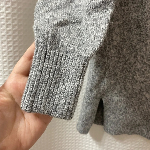 NWOT LOFT Off the Shoulder Sweater - Picture 2 of 4